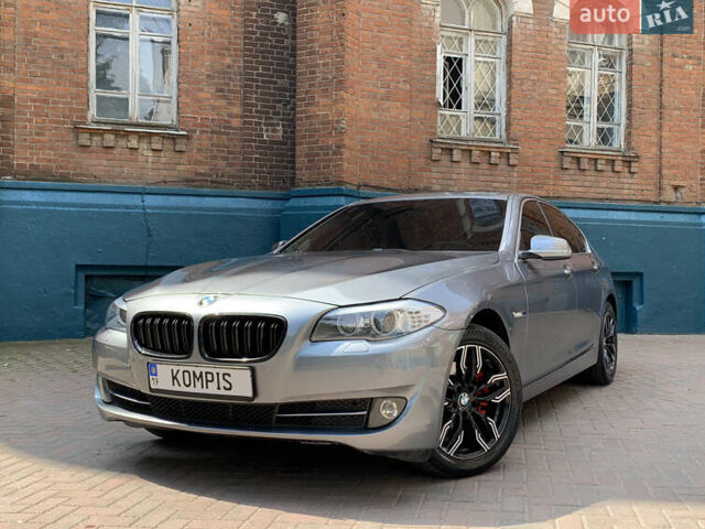 Серый БМВ 5 Серия, объемом двигателя 2 л и пробегом 178 тыс. км за 15300 $, фото 16 на Automoto.ua