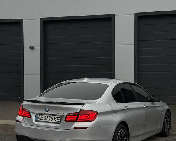 Серый БМВ 5 Серия, объемом двигателя 2.98 л и пробегом 256 тыс. км за 13999 $, фото 12 на Automoto.ua