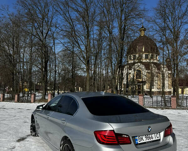 Серый БМВ 5 Серия, объемом двигателя 2 л и пробегом 267 тыс. км за 14333 $, фото 17 на Automoto.ua