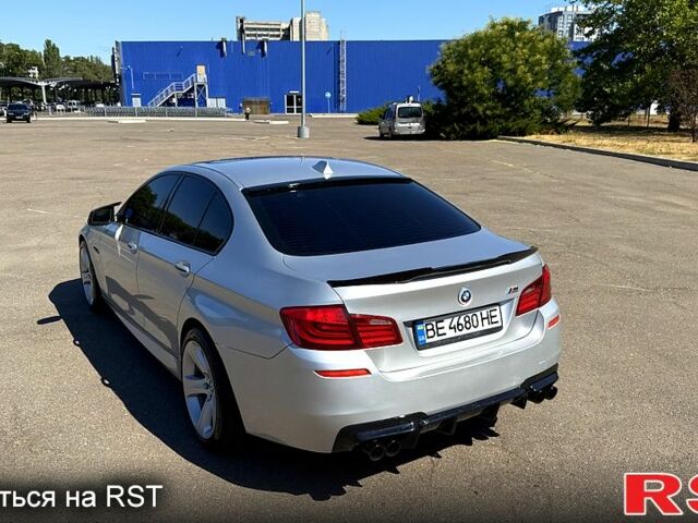 Серый БМВ 5 Серия, объемом двигателя 3 л и пробегом 262 тыс. км за 12999 $, фото 5 на Automoto.ua