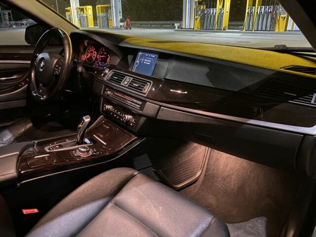 Сірий БМВ 5 Серія, об'ємом двигуна 2 л та пробігом 230 тис. км за 12500 $, фото 16 на Automoto.ua
