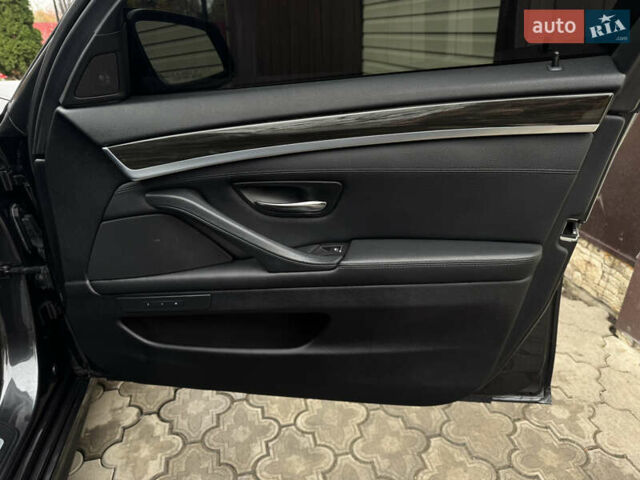 Серый БМВ 5 Серия, объемом двигателя 3 л и пробегом 108 тыс. км за 16900 $, фото 42 на Automoto.ua