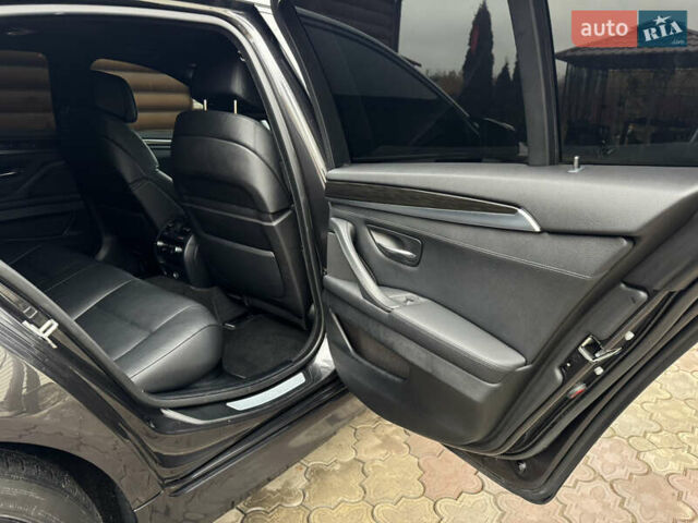 Серый БМВ 5 Серия, объемом двигателя 3 л и пробегом 108 тыс. км за 16900 $, фото 49 на Automoto.ua