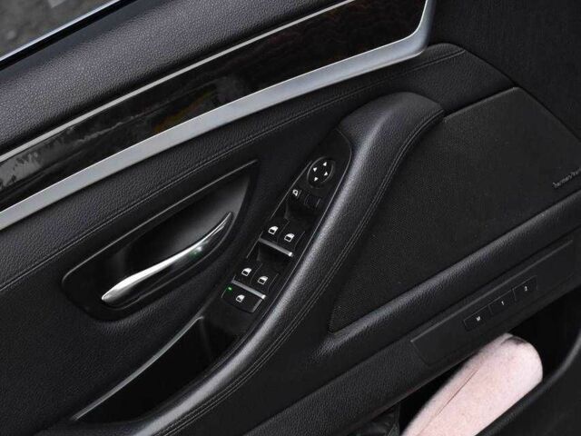 Серый БМВ 5 Серия, объемом двигателя 3 л и пробегом 250 тыс. км за 12499 $, фото 10 на Automoto.ua