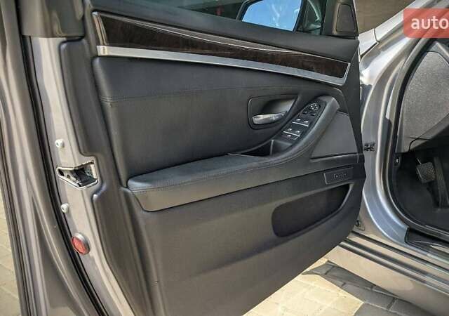 Серый БМВ 5 Серия, объемом двигателя 2 л и пробегом 213 тыс. км за 14400 $, фото 20 на Automoto.ua