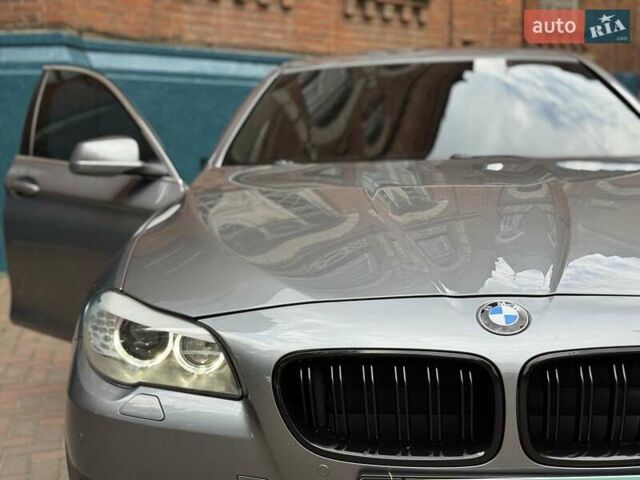 Серый БМВ 5 Серия, объемом двигателя 2 л и пробегом 178 тыс. км за 15300 $, фото 79 на Automoto.ua