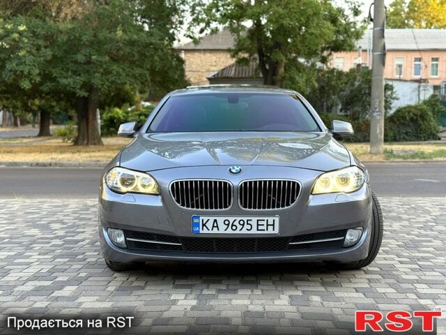 Сірий БМВ 5 Серія, об'ємом двигуна 2 л та пробігом 208 тис. км за 12700 $, фото 7 на Automoto.ua