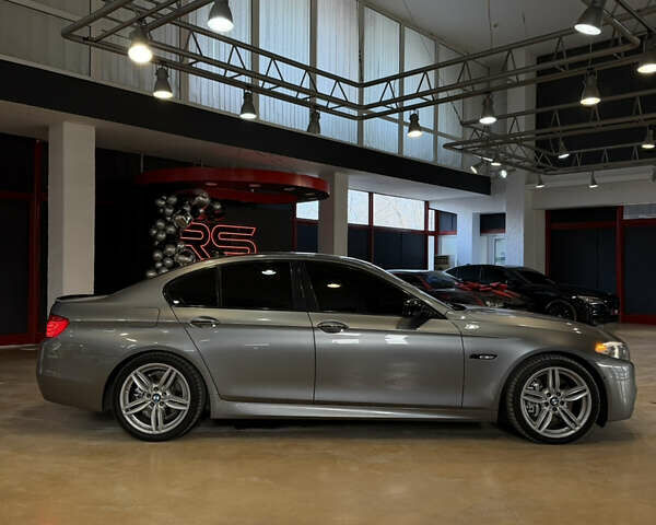 Серый БМВ 5 Серия, объемом двигателя 2.98 л и пробегом 182 тыс. км за 14000 $, фото 5 на Automoto.ua