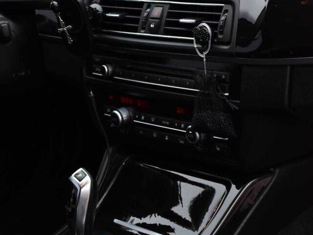 Серый БМВ 5 Серия, объемом двигателя 3 л и пробегом 250 тыс. км за 12499 $, фото 14 на Automoto.ua