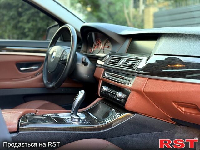 Сірий БМВ 5 Серія, об'ємом двигуна 2 л та пробігом 208 тис. км за 12700 $, фото 10 на Automoto.ua