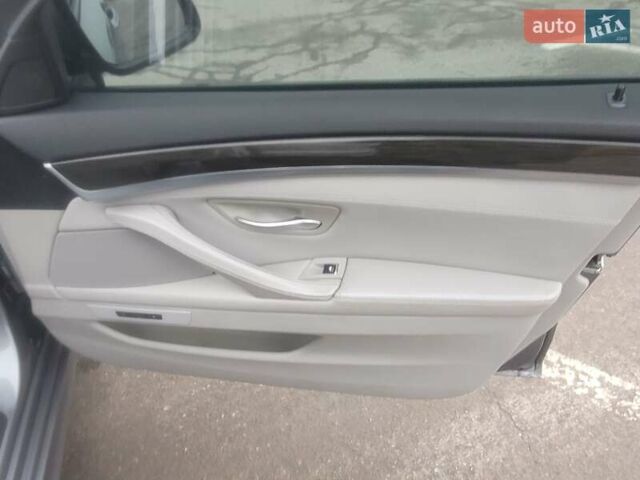 Серый БМВ 5 Серия, объемом двигателя 4.4 л и пробегом 211 тыс. км за 13400 $, фото 46 на Automoto.ua