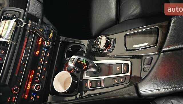 Серый БМВ 5 Серия, объемом двигателя 3 л и пробегом 250 тыс. км за 12500 $, фото 9 на Automoto.ua