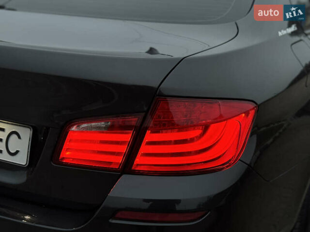 Серый БМВ 5 Серия, объемом двигателя 3 л и пробегом 108 тыс. км за 16900 $, фото 25 на Automoto.ua