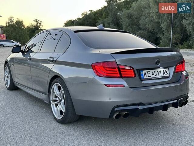 Серый БМВ 5 Серия, объемом двигателя 3 л и пробегом 175 тыс. км за 15900 $, фото 7 на Automoto.ua