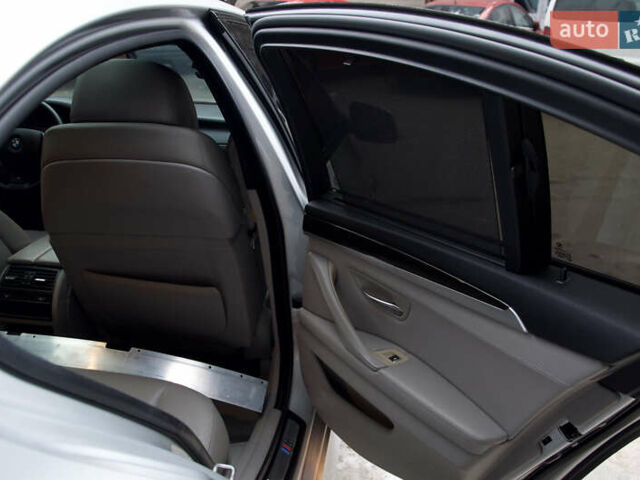 Серый БМВ 5 Серия, объемом двигателя 2 л и пробегом 186 тыс. км за 15000 $, фото 11 на Automoto.ua