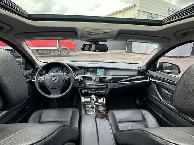 Серый БМВ 5 Серия, объемом двигателя 2 л и пробегом 280 тыс. км за 13000 $, фото 2 на Automoto.ua