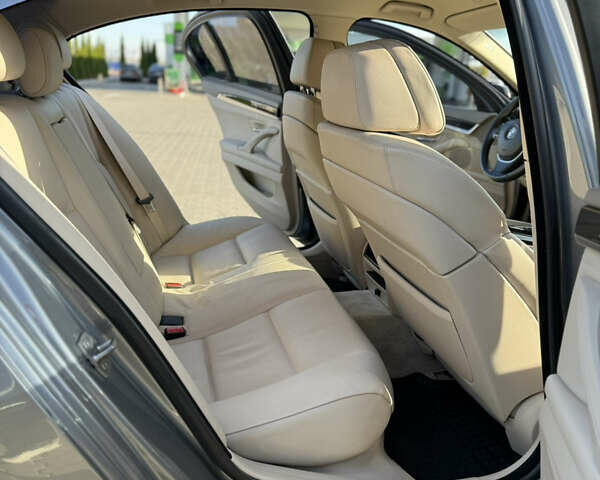 Сірий БМВ 5 Серія, об'ємом двигуна 2 л та пробігом 219 тис. км за 11500 $, фото 6 на Automoto.ua