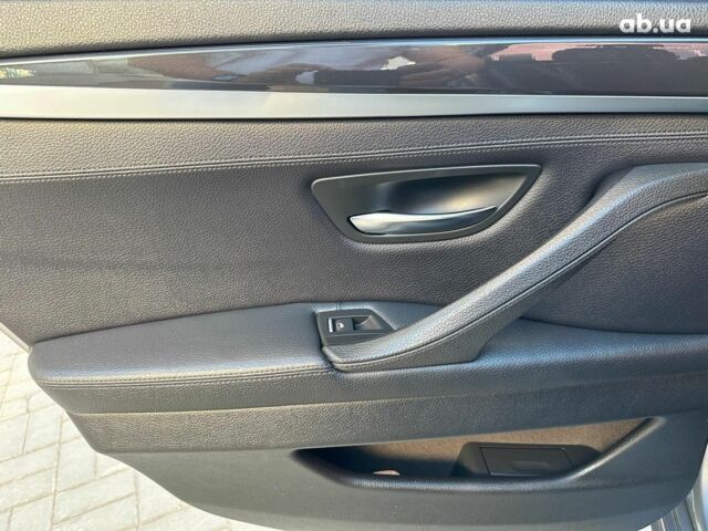 Сірий БМВ 5 Серія, об'ємом двигуна 2 л та пробігом 236 тис. км за 13440 $, фото 11 на Automoto.ua