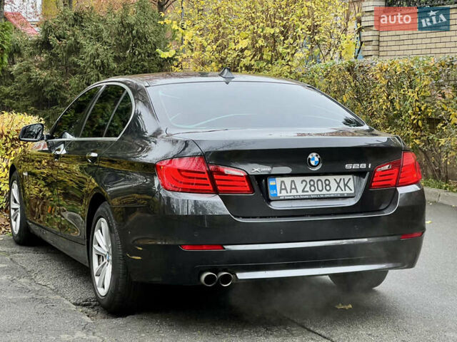 Сірий БМВ 5 Серія, об'ємом двигуна 2 л та пробігом 212 тис. км за 12800 $, фото 9 на Automoto.ua