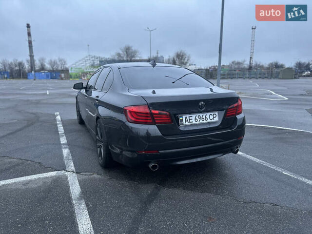 Серый БМВ 5 Серия, объемом двигателя 2.98 л и пробегом 270 тыс. км за 16500 $, фото 3 на Automoto.ua