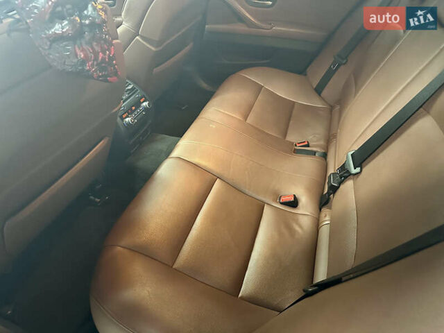 Сірий БМВ 5 Серія, об'ємом двигуна 2.99 л та пробігом 189 тис. км за 17200 $, фото 3 на Automoto.ua
