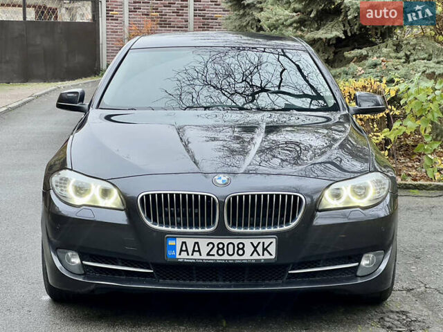Сірий БМВ 5 Серія, об'ємом двигуна 2 л та пробігом 212 тис. км за 12800 $, фото 3 на Automoto.ua