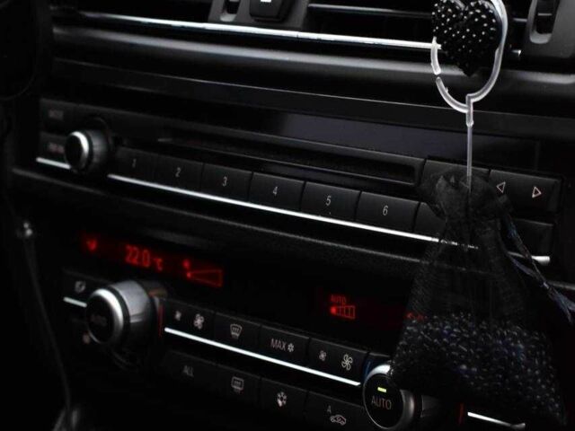 Серый БМВ 5 Серия, объемом двигателя 3 л и пробегом 250 тыс. км за 12499 $, фото 15 на Automoto.ua