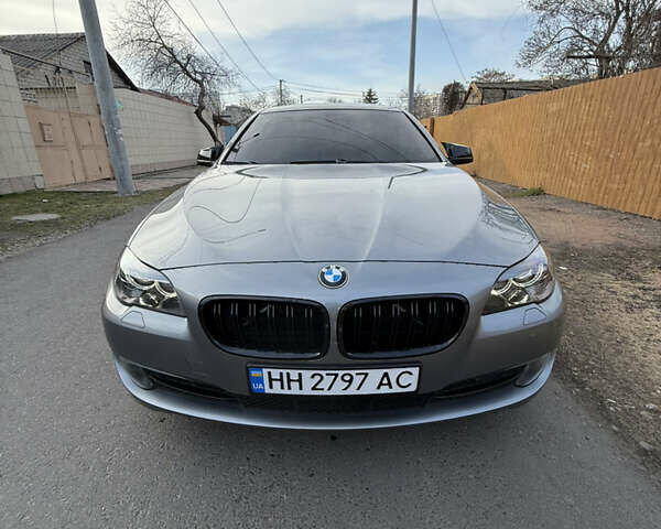 Серый БМВ 5 Серия, объемом двигателя 2 л и пробегом 245 тыс. км за 13000 $, фото 3 на Automoto.ua