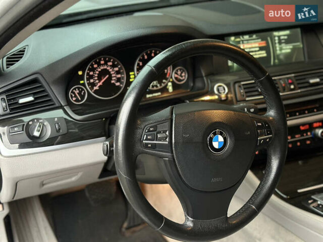 БМВ 5 Серия 2012 в Сваляве на Automoto.ua Серый БМВ 5 Серия, объемом двигателя 2 л и пробегом 220 тыс. км за 11500 $, фото 38 на Automoto.ua