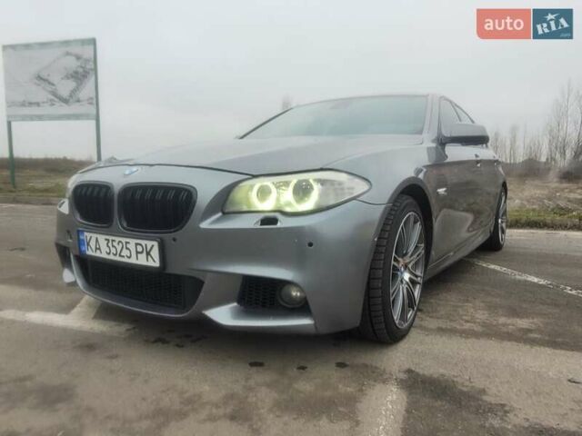 Серый БМВ 5 Серия, объемом двигателя 4.4 л и пробегом 211 тыс. км за 13400 $, фото 1 на Automoto.ua