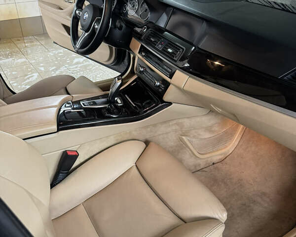 БМВ 5 Серия 2012 в Жовкве на Automoto.ua Серый БМВ 5 Серия, объемом двигателя 2 л и пробегом 274 тыс. км за 13500 $, фото 26 на Automoto.ua