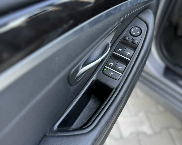 Серый БМВ 5 Серия, объемом двигателя 2 л и пробегом 266 тыс. км за 12900 $, фото 17 на Automoto.ua