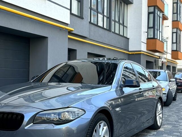 Сірий БМВ 5 Серія, об'ємом двигуна 2 л та пробігом 295 тис. км за 10999 $, фото 4 на Automoto.ua