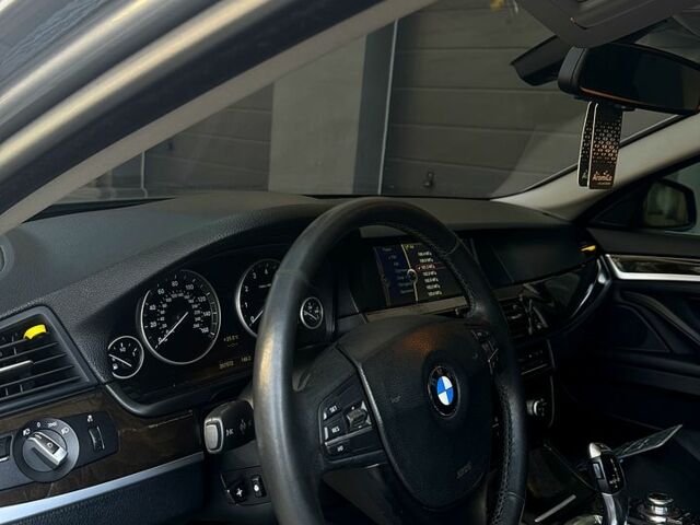 Сірий БМВ 5 Серія, об'ємом двигуна 2 л та пробігом 295 тис. км за 10999 $, фото 12 на Automoto.ua