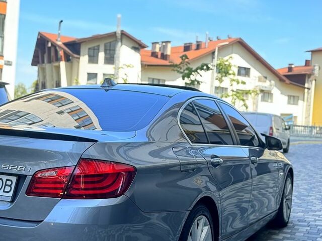 Сірий БМВ 5 Серія, об'ємом двигуна 2 л та пробігом 295 тис. км за 10999 $, фото 6 на Automoto.ua