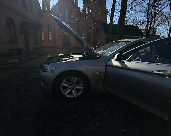Сірий БМВ 5 Серія, об'ємом двигуна 2 л та пробігом 250 тис. км за 11800 $, фото 7 на Automoto.ua