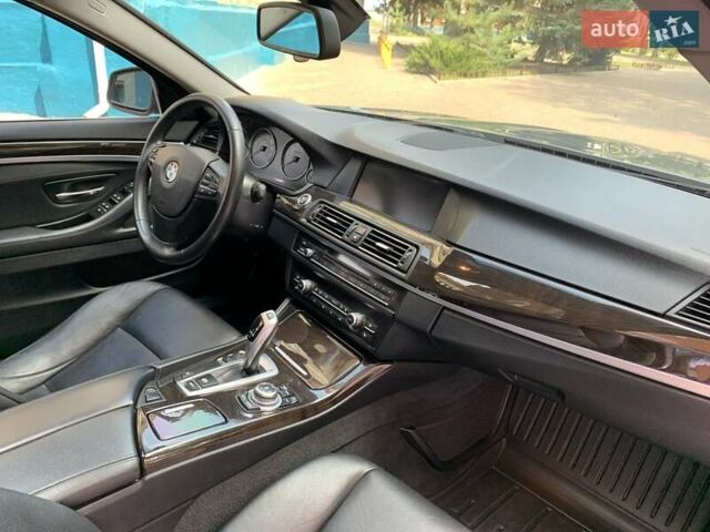 Серый БМВ 5 Серия, объемом двигателя 2 л и пробегом 178 тыс. км за 15300 $, фото 57 на Automoto.ua