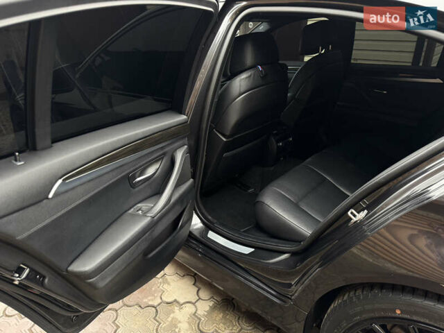 Серый БМВ 5 Серия, объемом двигателя 3 л и пробегом 108 тыс. км за 15999 $, фото 52 на Automoto.ua