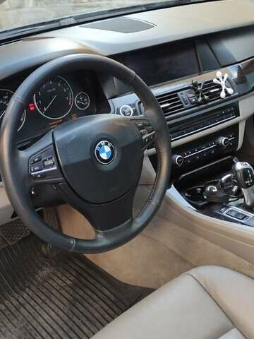 Серый БМВ 5 Серия, объемом двигателя 2 л и пробегом 220 тыс. км за 15500 $, фото 4 на Automoto.ua