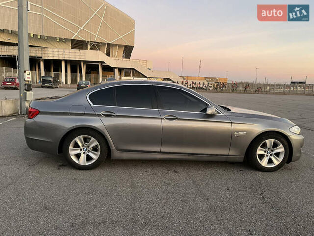 Серый БМВ 5 Серия, объемом двигателя 2 л и пробегом 229 тыс. км за 14200 $, фото 7 на Automoto.ua