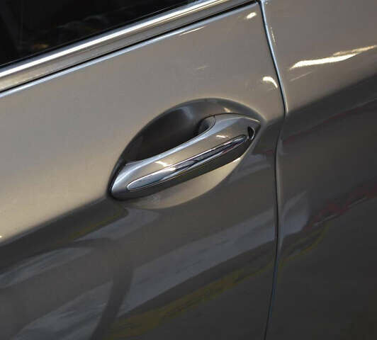 Серый БМВ 5 Серия, объемом двигателя 2 л и пробегом 199 тыс. км за 13500 $, фото 8 на Automoto.ua