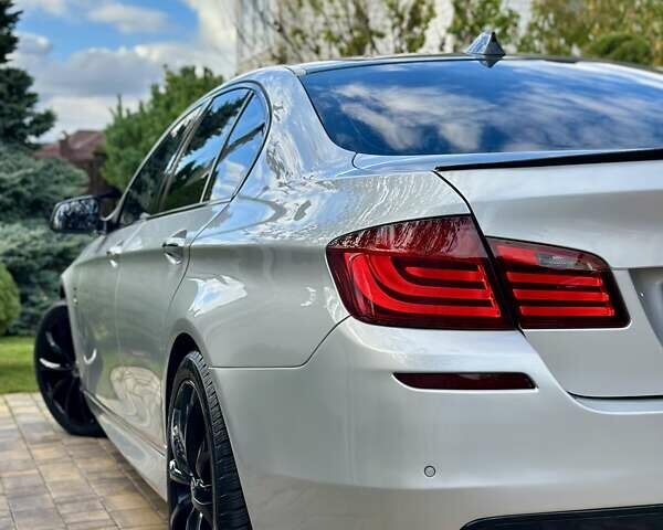 Серый БМВ 5 Серия, объемом двигателя 2 л и пробегом 229 тыс. км за 14550 $, фото 22 на Automoto.ua