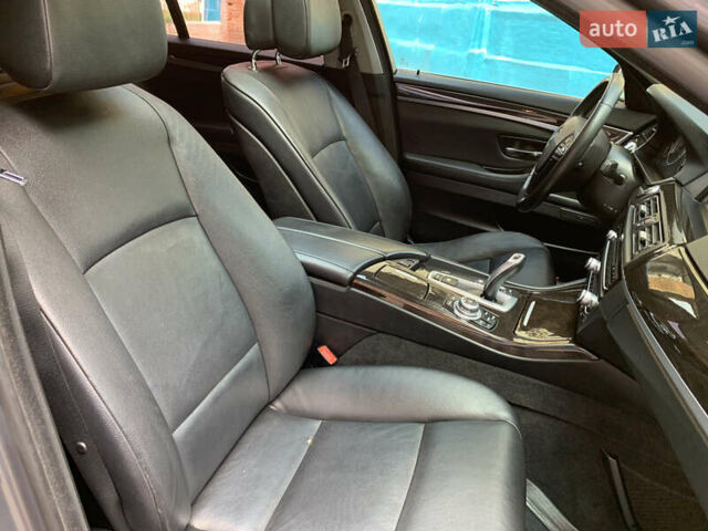 Серый БМВ 5 Серия, объемом двигателя 2 л и пробегом 178 тыс. км за 15300 $, фото 58 на Automoto.ua