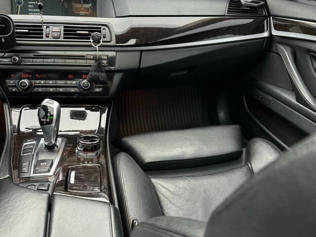 Сірий БМВ 5 Серія, об'ємом двигуна 3 л та пробігом 250 тис. км за 12950 $, фото 6 на Automoto.ua