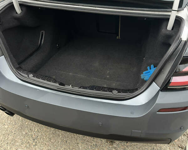 Серый БМВ 5 Серия, объемом двигателя 2 л и пробегом 218 тыс. км за 13500 $, фото 13 на Automoto.ua