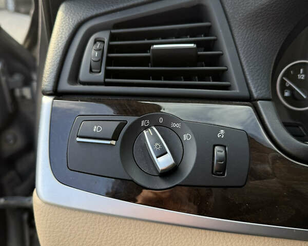 Сірий БМВ 5 Серія, об'ємом двигуна 2 л та пробігом 290 тис. км за 12500 $, фото 19 на Automoto.ua