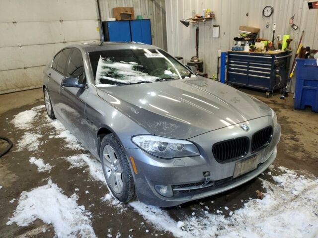 Серый БМВ 5 Серия, объемом двигателя 2 л и пробегом 159 тыс. км за 9900 $, фото 2 на Automoto.ua