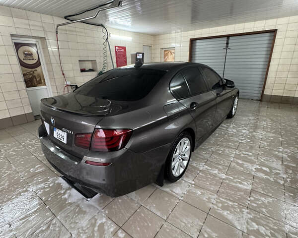 БМВ 5 Серия 2012 в Жовкве на Automoto.ua Серый БМВ 5 Серия, объемом двигателя 2 л и пробегом 274 тыс. км за 13500 $, фото 10 на Automoto.ua