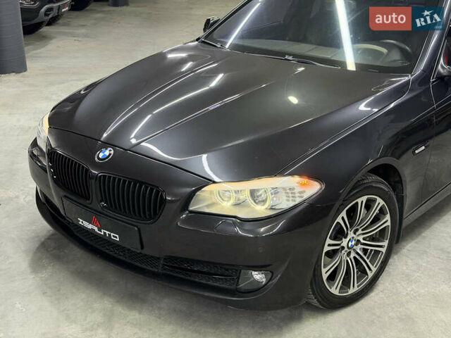 Серый БМВ 5 Серия, объемом двигателя 2.98 л и пробегом 218 тыс. км за 15900 $, фото 7 на Automoto.ua