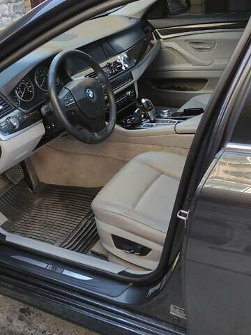 Серый БМВ 5 Серия, объемом двигателя 2 л и пробегом 220 тыс. км за 15500 $, фото 1 на Automoto.ua